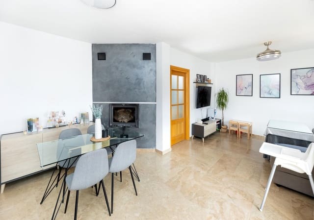 3 slaapkamer Rijtjeshuis te koop in Atarfe met zwembad - € 240.000 (Ref: 9604942)