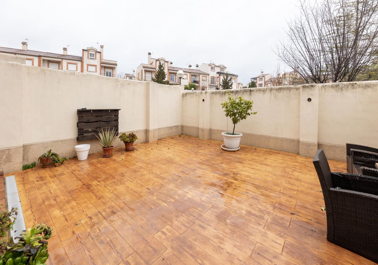 3 makuuhuone Rivitalo myytävänä paikassa Atarfe mukana uima-altaan - 240 000 € (Ref: 9604942)