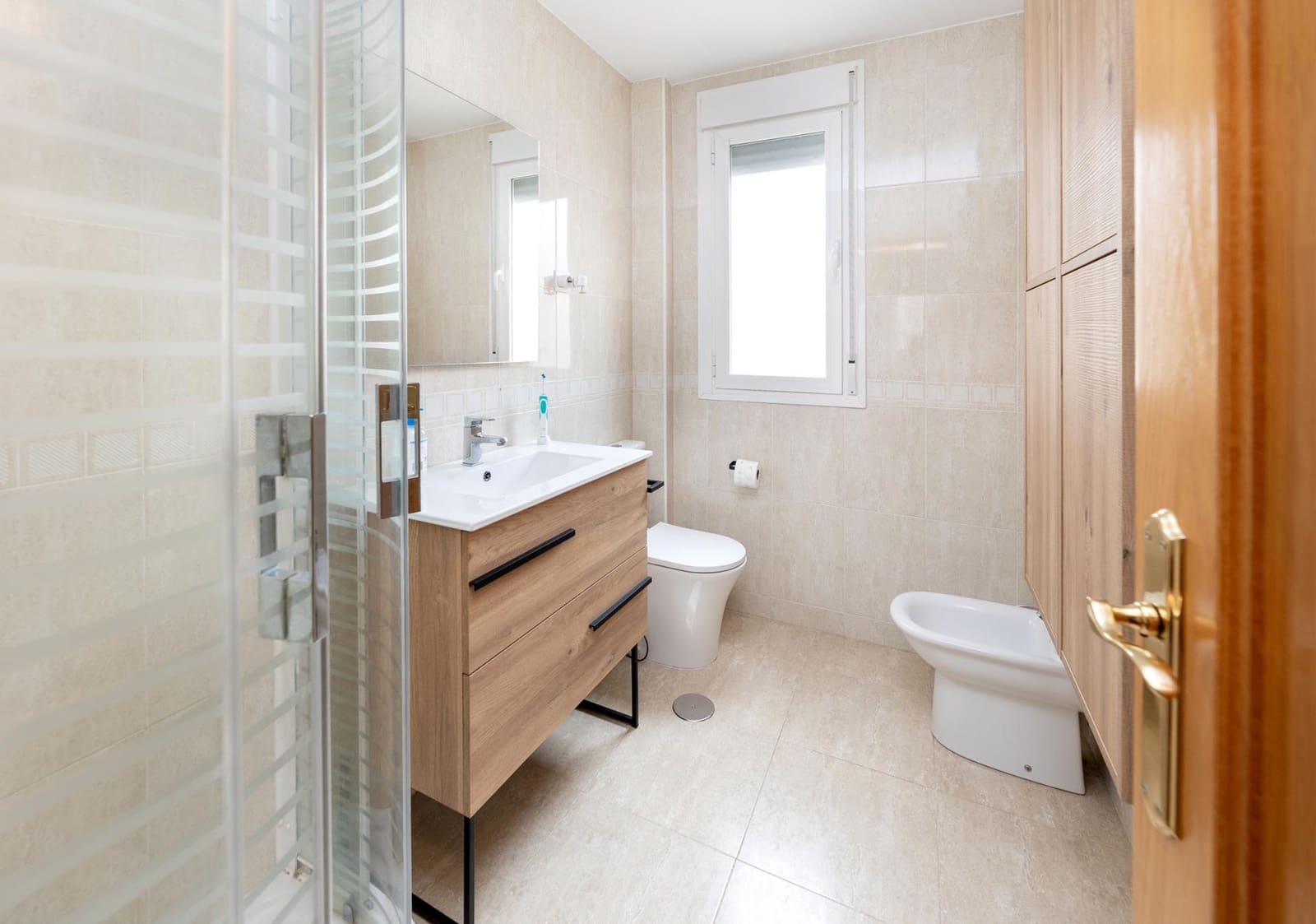 3 makuuhuone Rivitalo myytävänä paikassa Atarfe mukana uima-altaan - 240 000 € (Ref: 9604942)