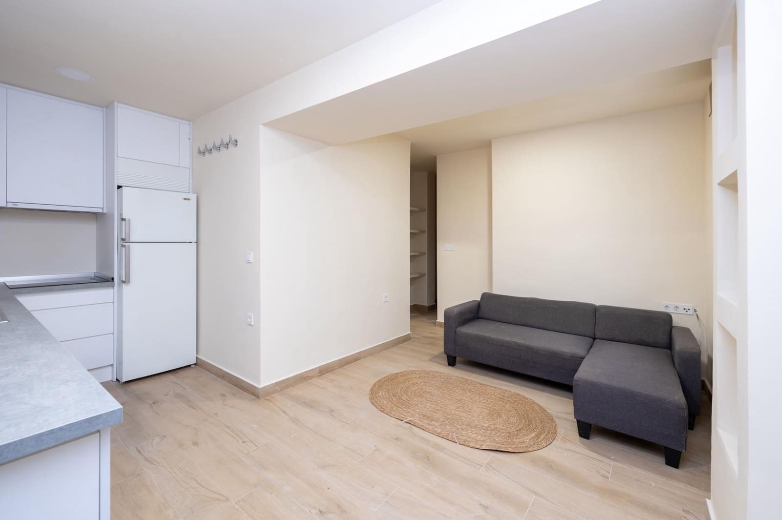 2 slaapkamer Flat te koop in Granada stad - € 195.000 (Ref: 9608026)