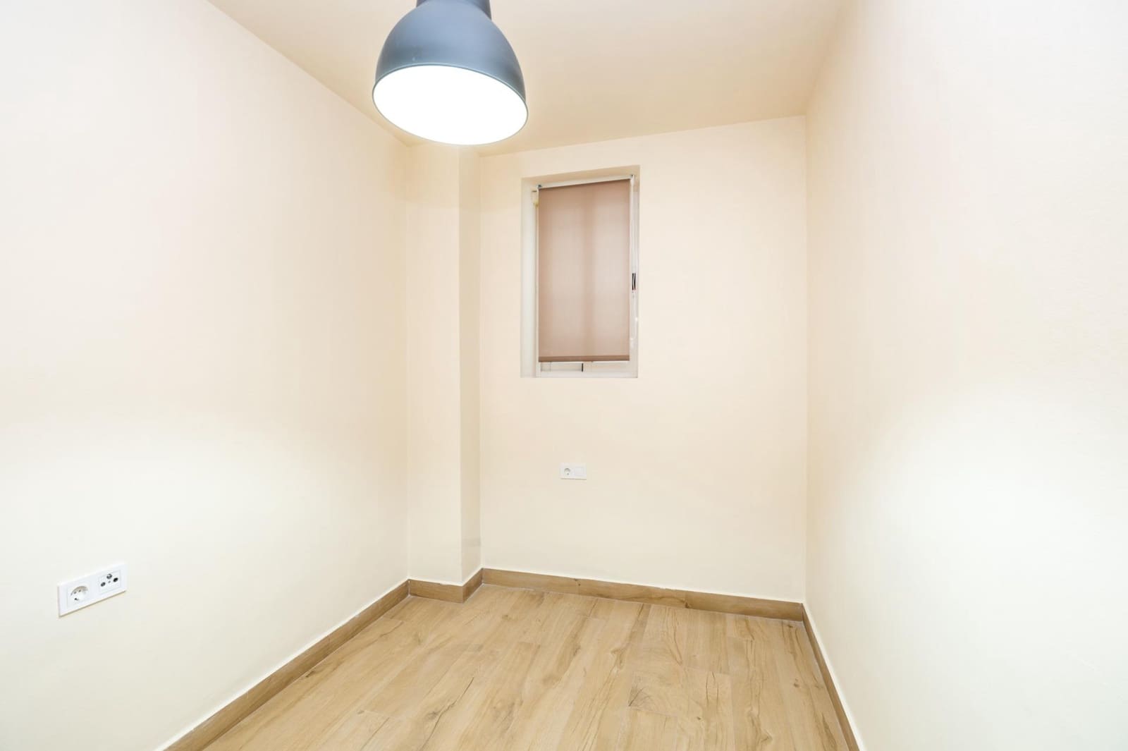 2 slaapkamer Flat te koop in Granada stad - € 195.000 (Ref: 9608026)