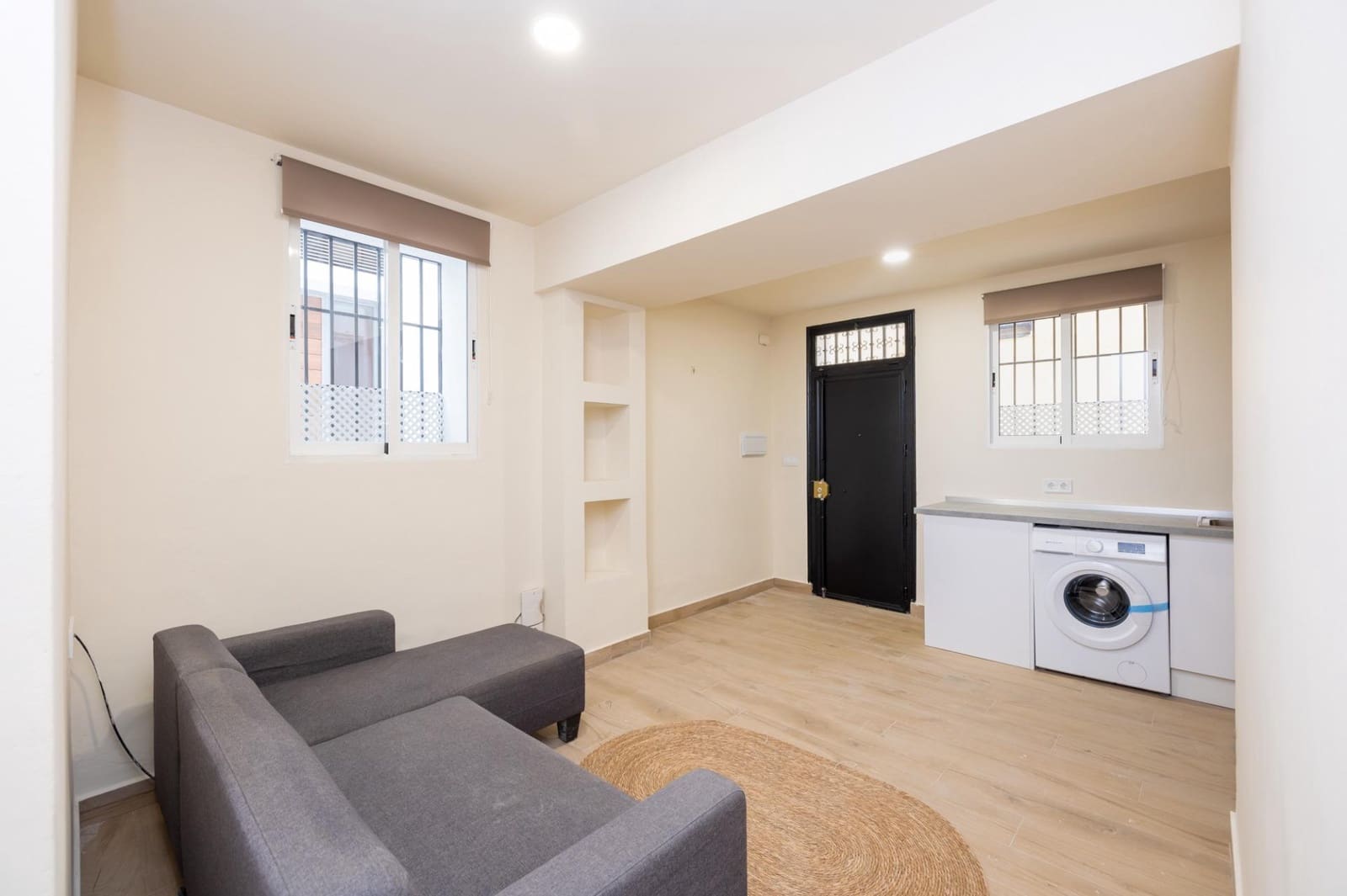 2 slaapkamer Flat te koop in Granada stad - € 195.000 (Ref: 9608026)