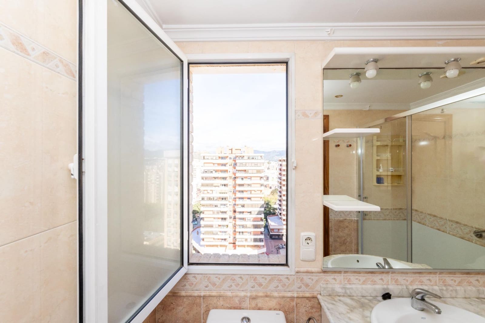 2 chambre Appartement à vendre à Malaga ville avec garage - 650 000 € (Ref: 9611499)