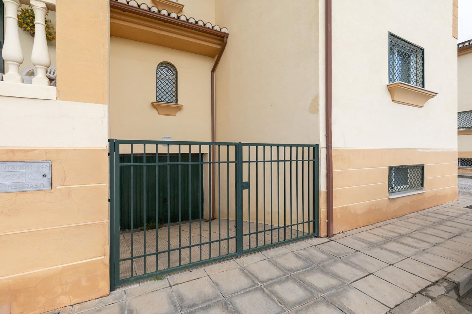 4 chambre Villa/Maison Semi-Mitoyenne à vendre à Albolote avec garage - 308 000 € (Ref: 9611500)