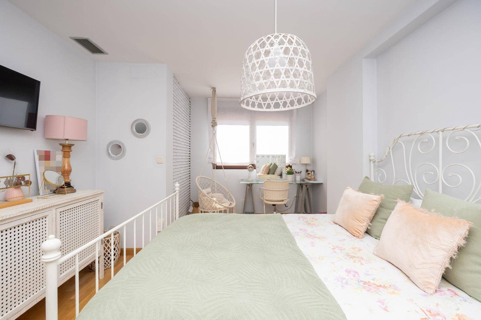 4 soverom Rekkehus til salgs i Granada by med svømmebasseng garasje - € 770 000 (Ref: 9615433)