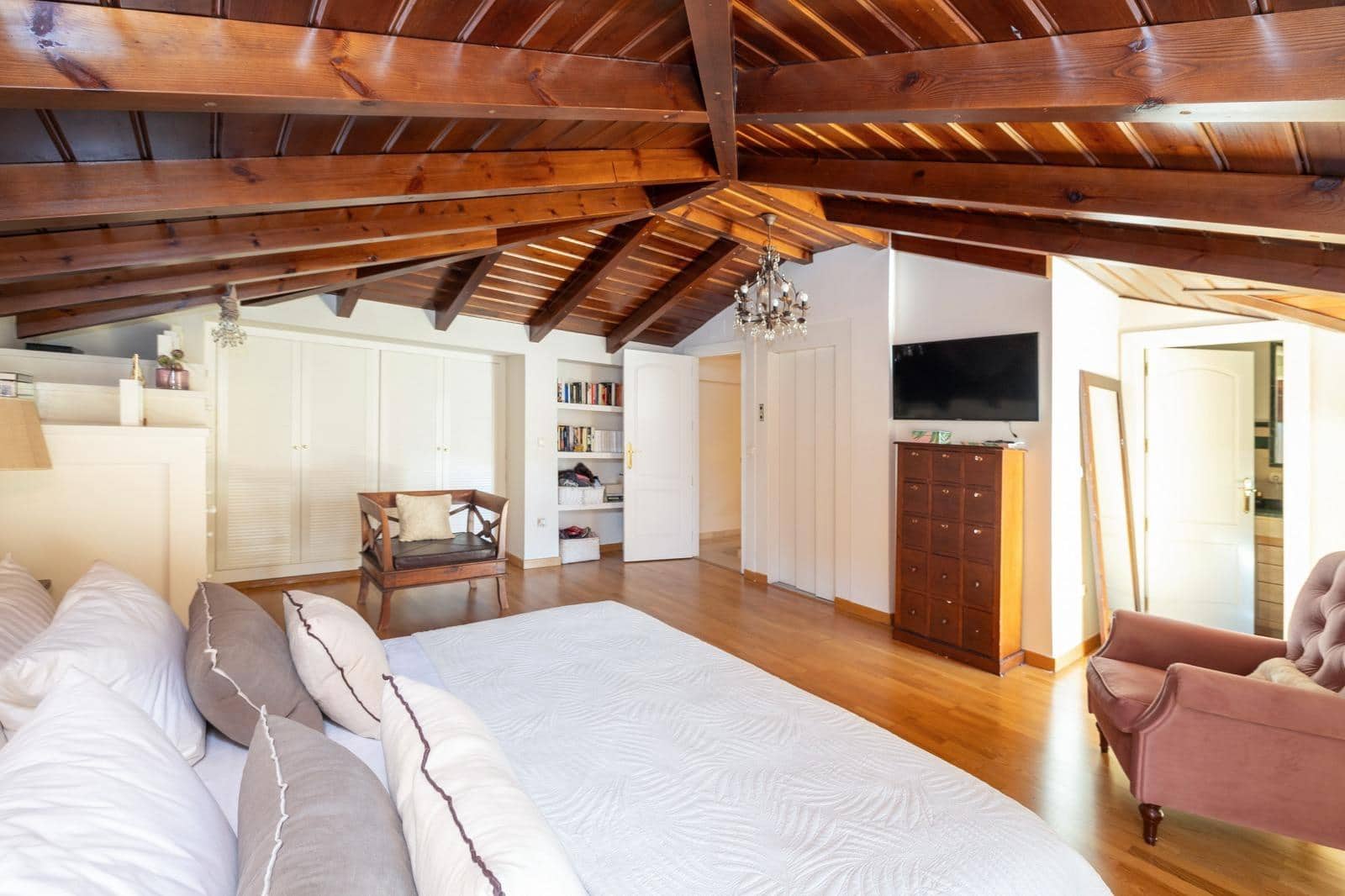 4 soverom Rekkehus til salgs i Granada by med svømmebasseng garasje - € 770 000 (Ref: 9615433)