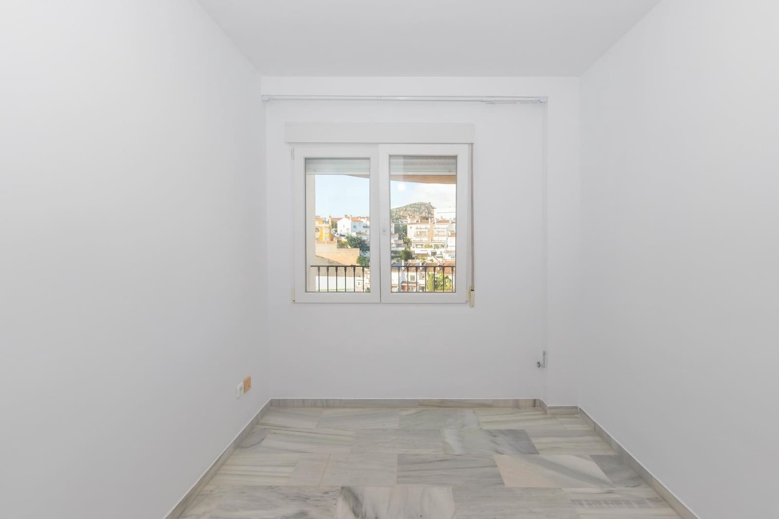 3 bedroom Flat for sale in Rincon de la Victoria with pool garage - € 390,000 (Ref: 9615434)