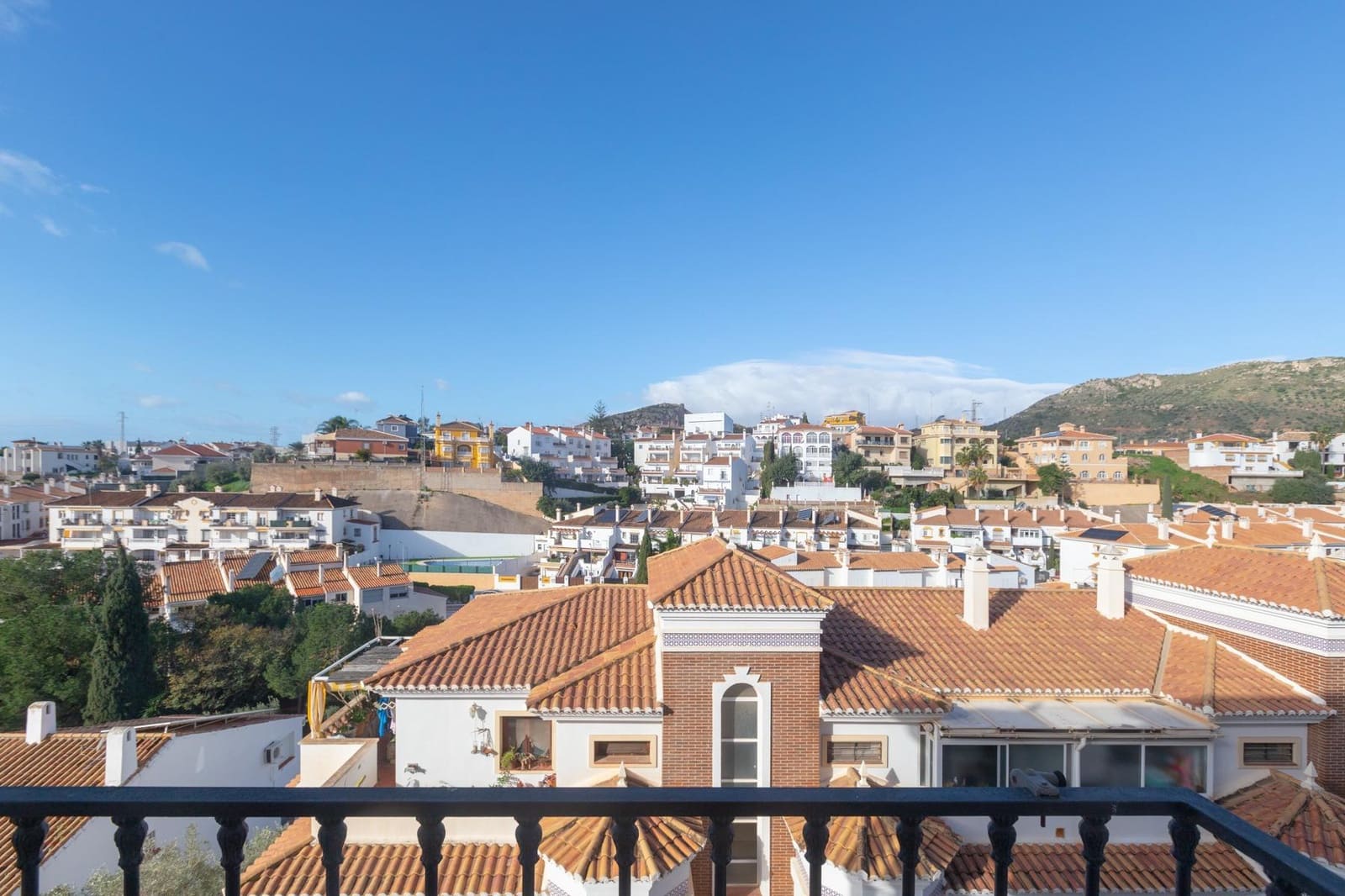 3 bedroom Flat for sale in Rincon de la Victoria with pool garage - € 390,000 (Ref: 9615434)