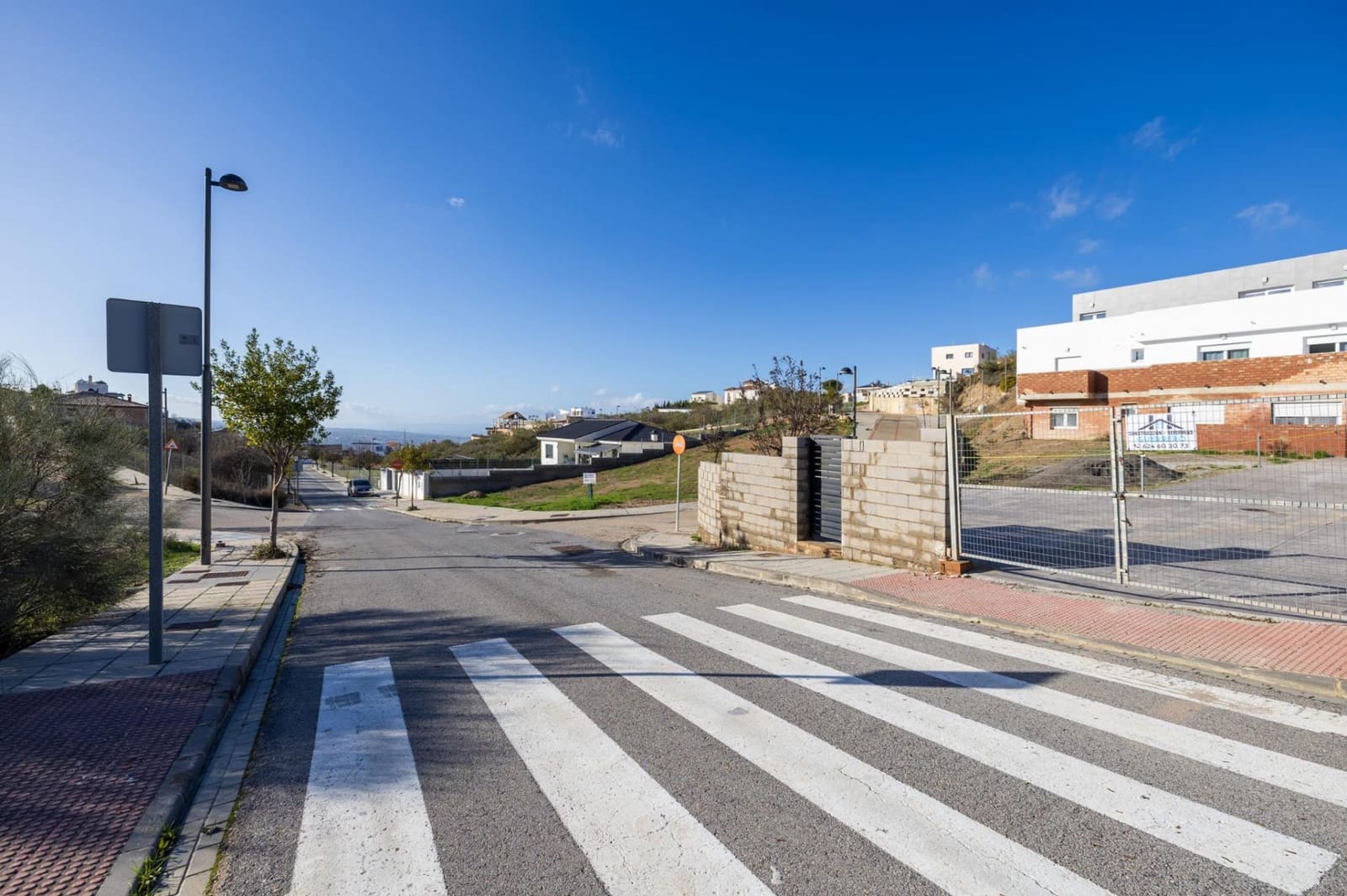 Bauplatz zu verkaufen in La Zubia - 75.000 € (Ref: 9615435)