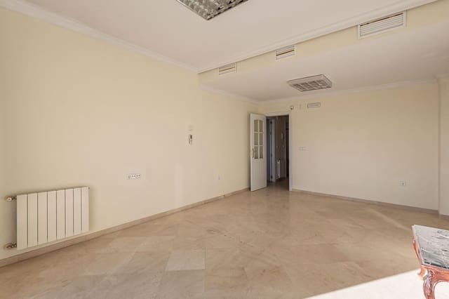 4 soverom Hus til salgs i Granada by med svømmebasseng garasje - € 510 000 (Ref: 9627458)