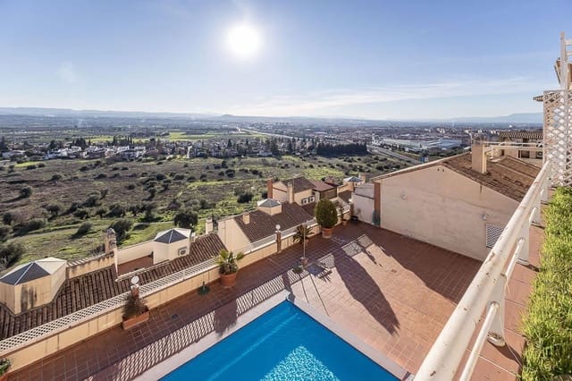 4 soverom Hus til salgs i Granada by med svømmebasseng garasje - € 510 000 (Ref: 9627458)