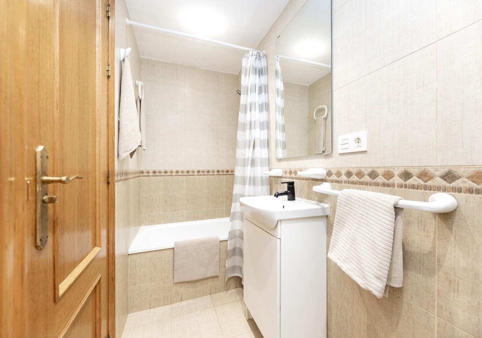 1 Zimmer Apartment zu verkaufen in Alhendin mit Garage - 120.000 € (Ref: 9629928)