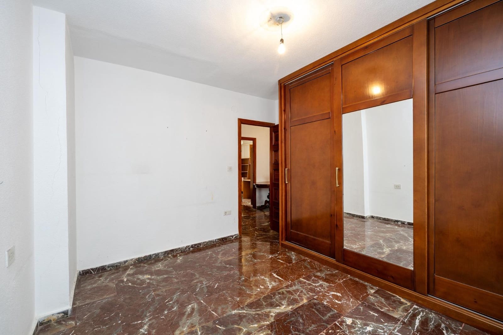 4 slaapkamer Flat te koop in Granada stad met garage - € 335.000 (Ref: 9637525)