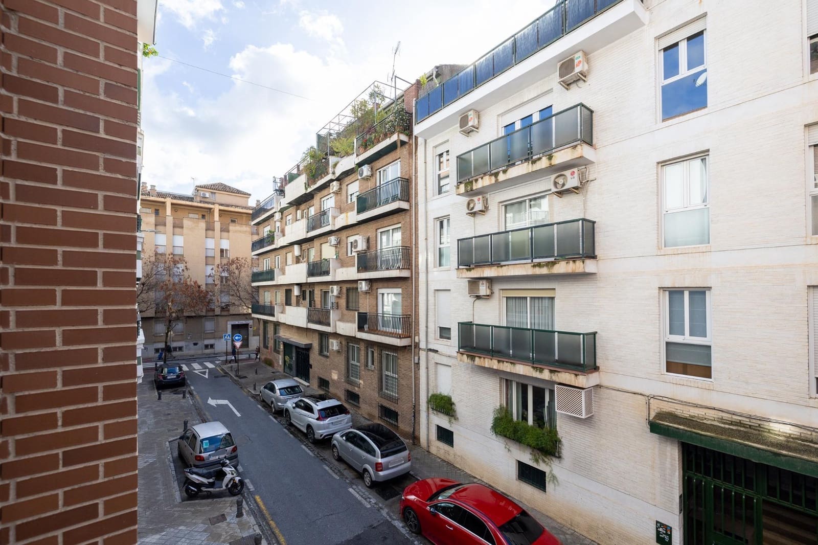 4 slaapkamer Flat te koop in Granada stad met garage - € 335.000 (Ref: 9637525)