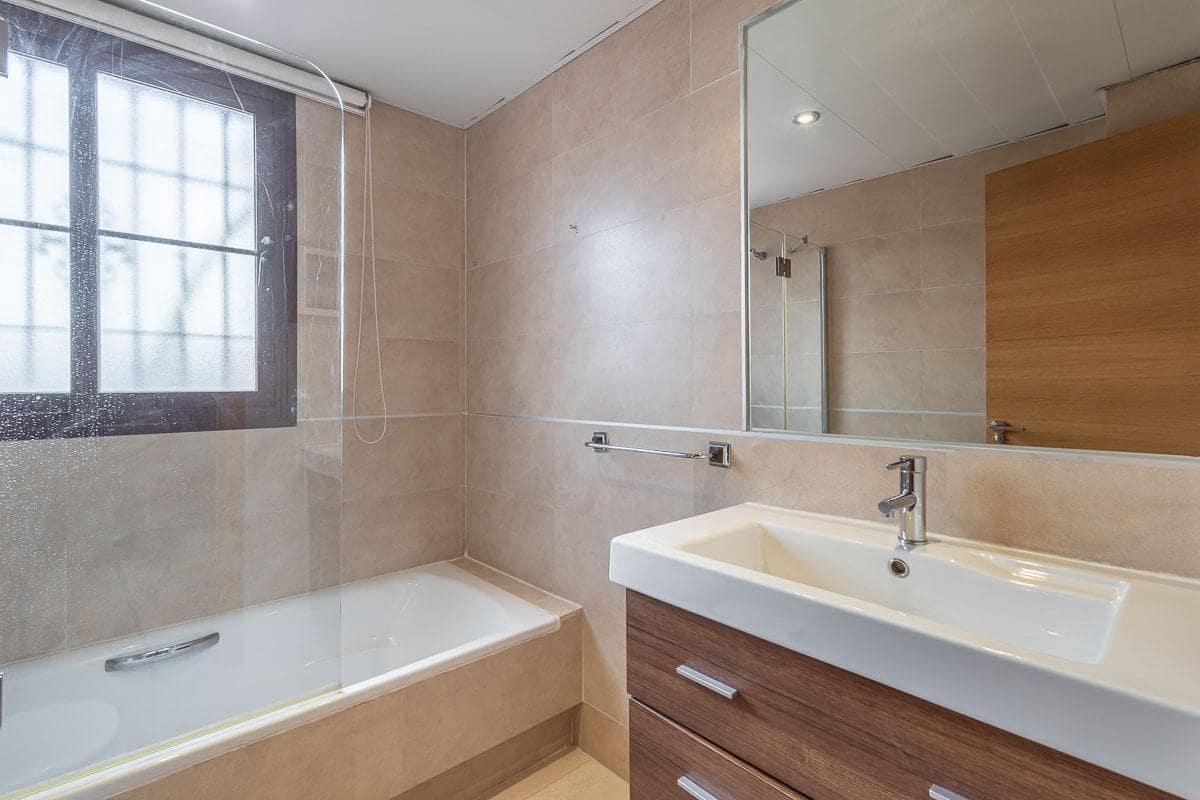 1 bedroom Flat for sale in Atarfe with pool garage - € 109,000 (Ref: 9637526)