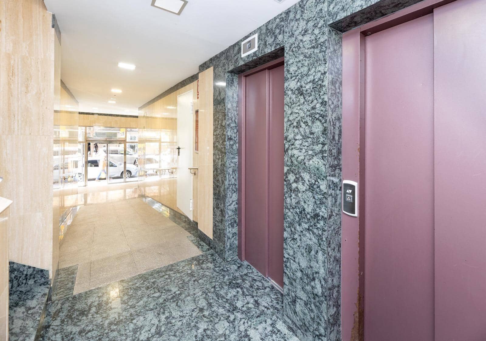 4 sypialnia Mieszkanie na sprzedaż w Miasto Grenada - 350 000 € (Ref: 9637527)