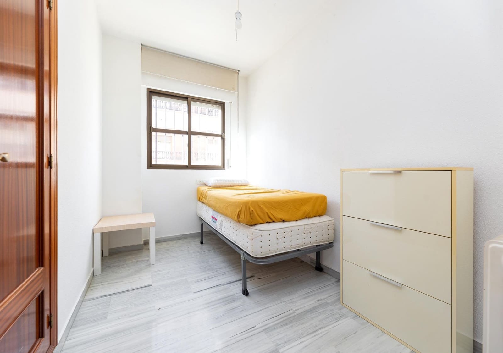 4 slaapkamer Flat te koop in Granada stad - € 265.000 (Ref: 9644978)