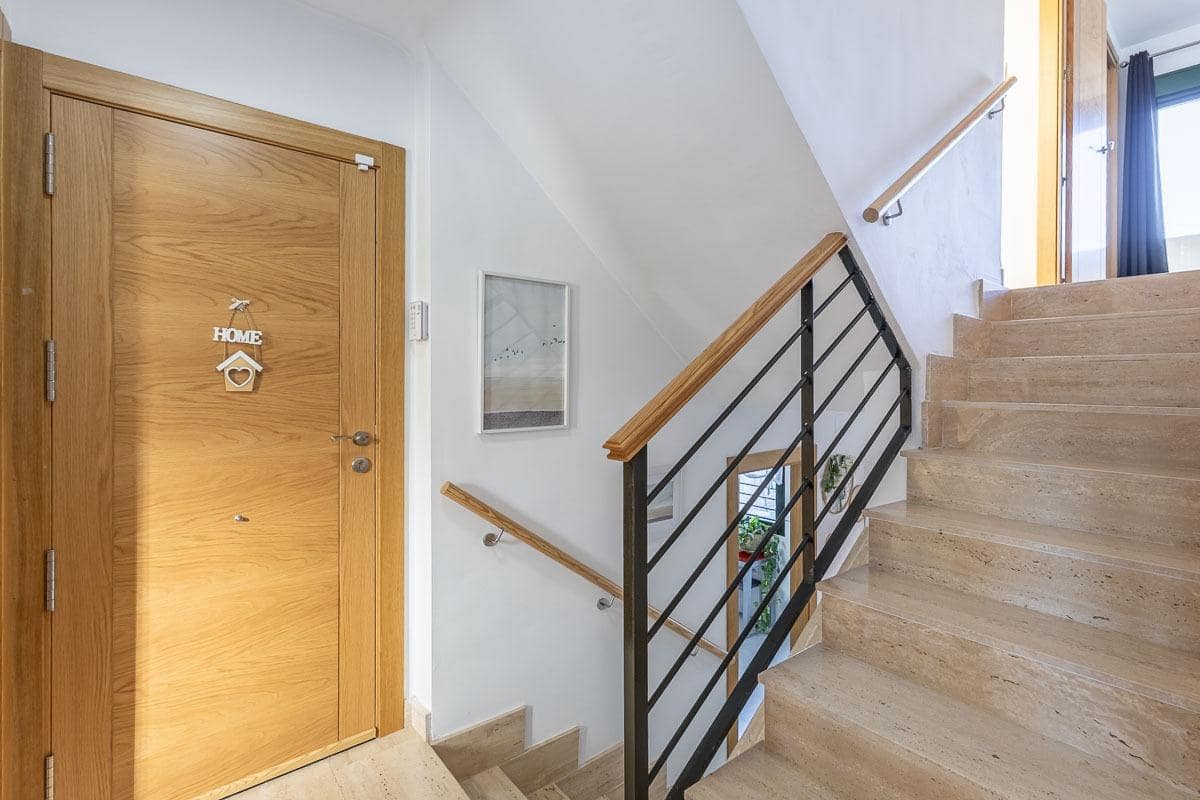 3 sovrum Radhus till salu i Las Gabias med pool garage - 279 000 € (Ref: 9648071)