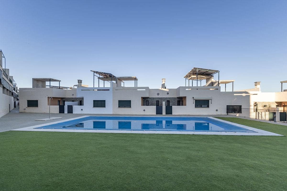 3 bedroom Terraced Villa for sale in Las Gabias with pool garage - € 279,000 (Ref: 9648071)