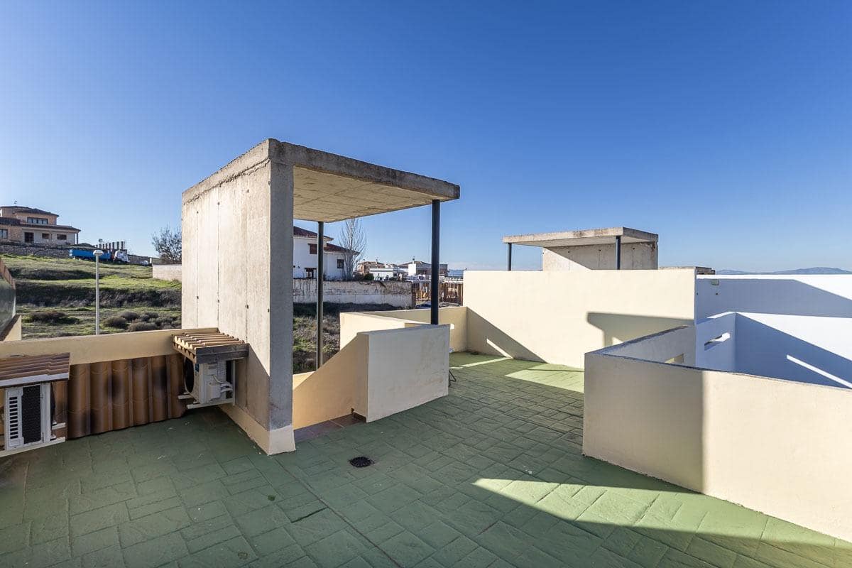 3 soveværelse Rækkehus til salg i Las Gabias med swimmingpool garage - € 279.000 (Ref: 9648071)