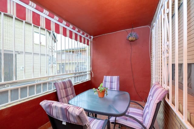 4 makuuhuone Rivitalo myytävänä paikassa Atarfe - 169 000 € (Ref: 9648072)