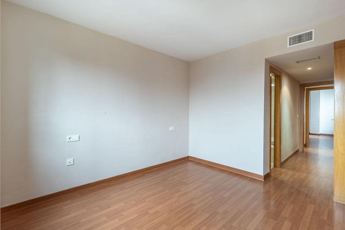 3 quarto Penthouse para venda em Granada cidade com piscina garagem - 397 500 € (Ref: 9651906)