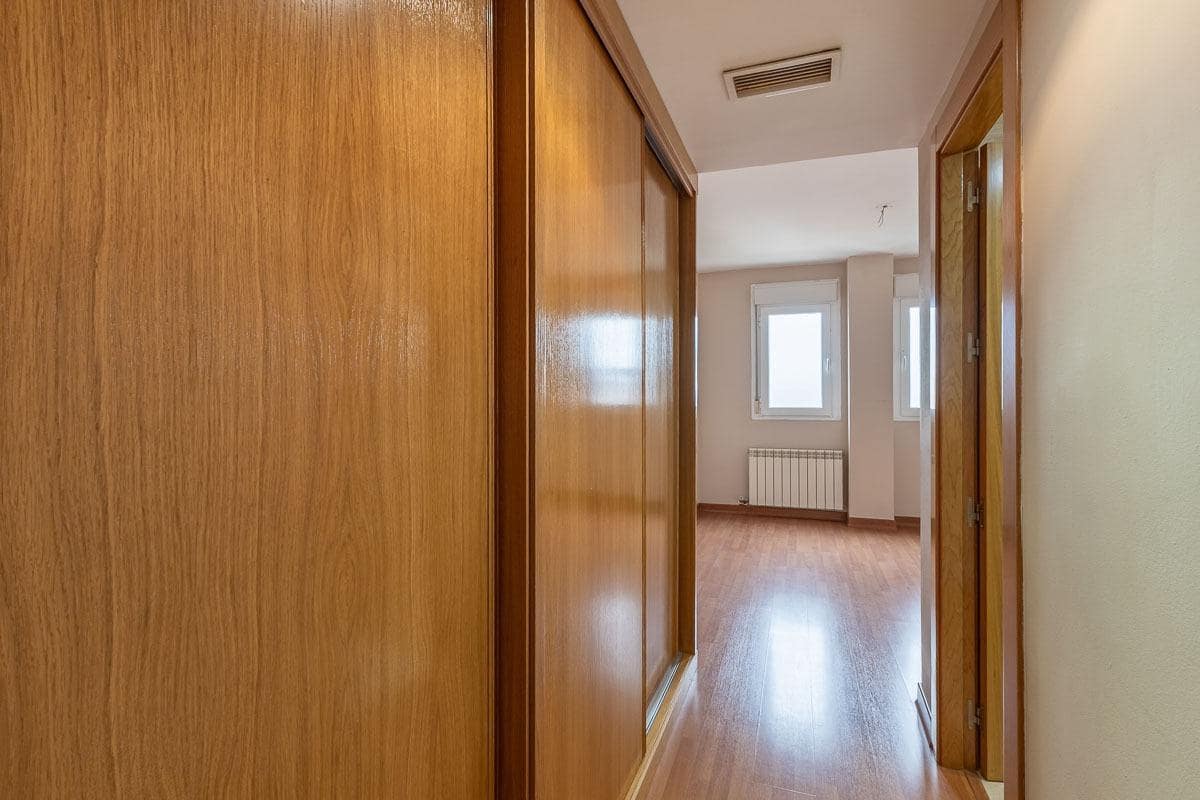 3 quarto Penthouse para venda em Granada cidade com piscina garagem - 397 500 € (Ref: 9651906)