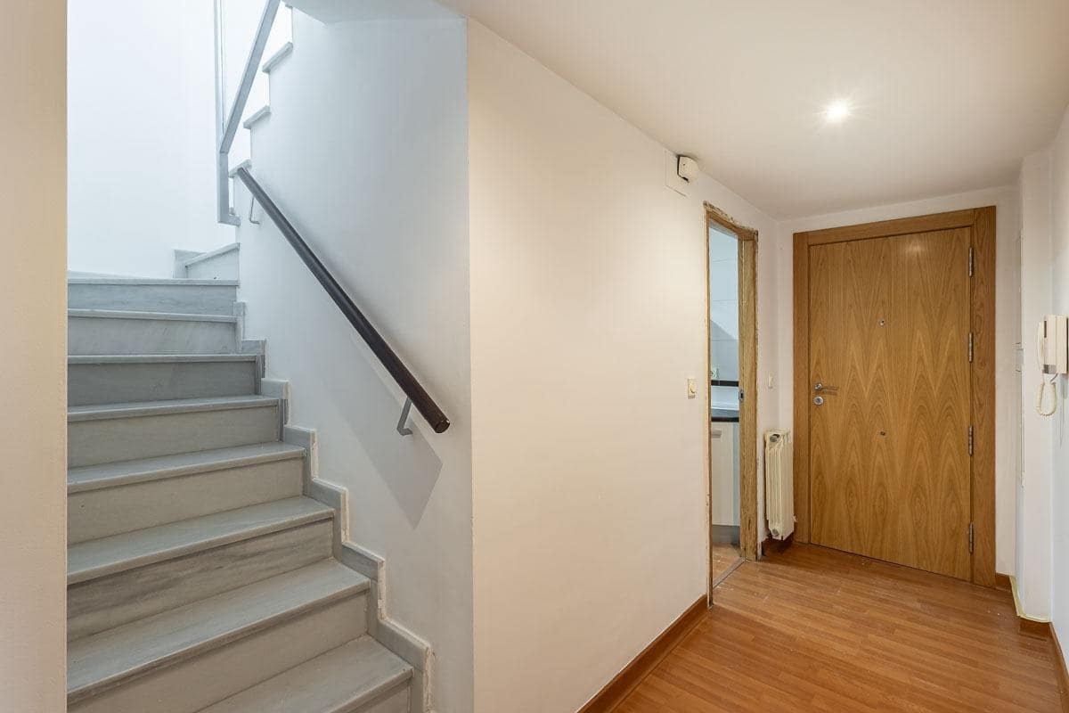 3 quarto Penthouse para venda em Granada cidade com piscina garagem - 397 500 € (Ref: 9651906)