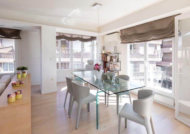 4 camera da letto Appartamento in vendita in Centro, Granada città - 950.000 € (Rif: 9656050)