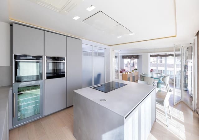 4 camera da letto Appartamento in vendita in Centro, Granada città - 950.000 € (Rif: 9656050)