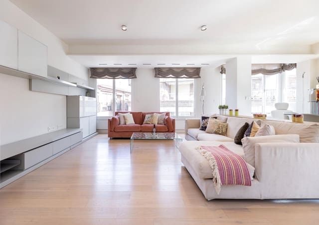 4 camera da letto Appartamento in vendita in Centro, Granada città - 950.000 € (Rif: 9656050)