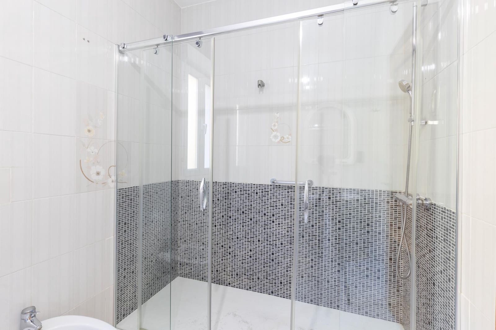 5 chambre Appartement à vendre à Guejar Sierra - 180 000 € (Ref: 9661948)