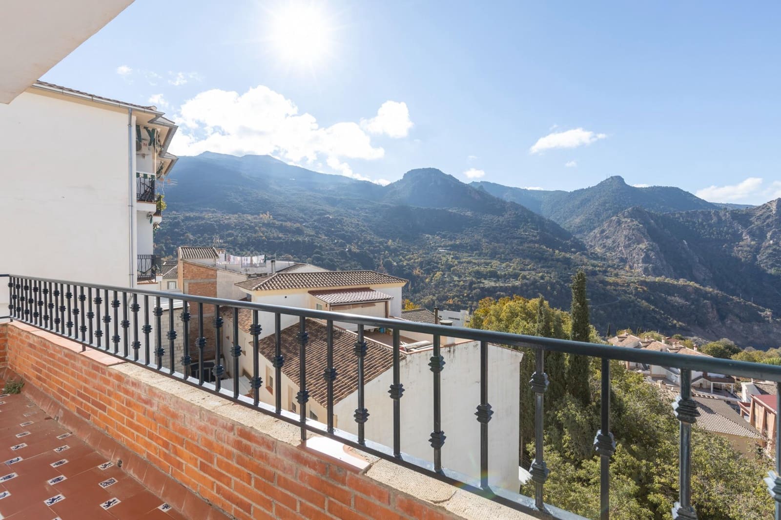 5 chambre Appartement à vendre à Guejar Sierra - 180 000 € (Ref: 9661948)