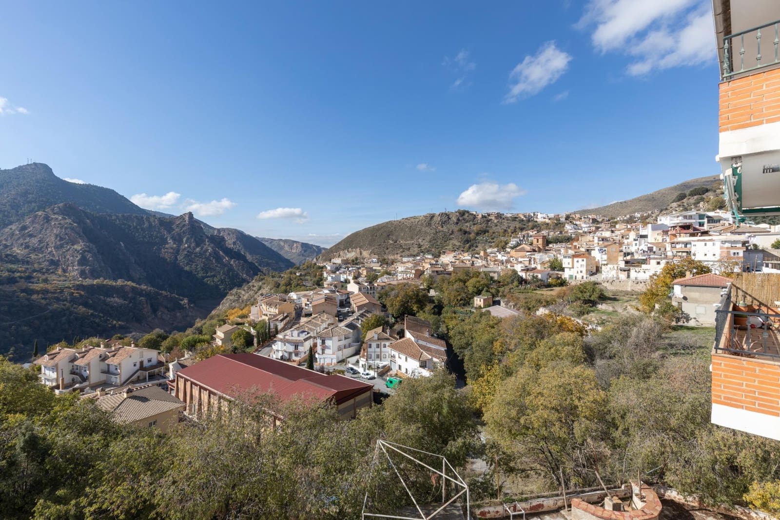 5 chambre Appartement à vendre à Guejar Sierra - 180 000 € (Ref: 9661948)