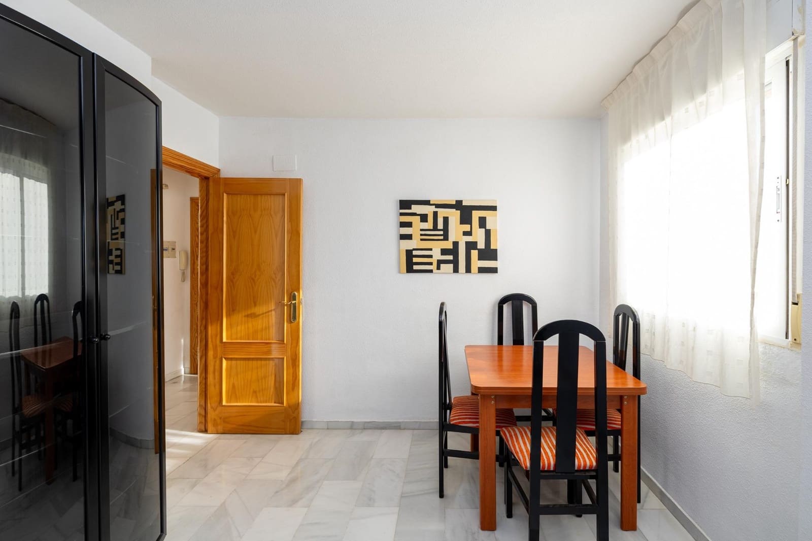 Piso de 2 habitaciones en Las Gabias en venta con garaje - 130.000 € (Ref: 9670603)