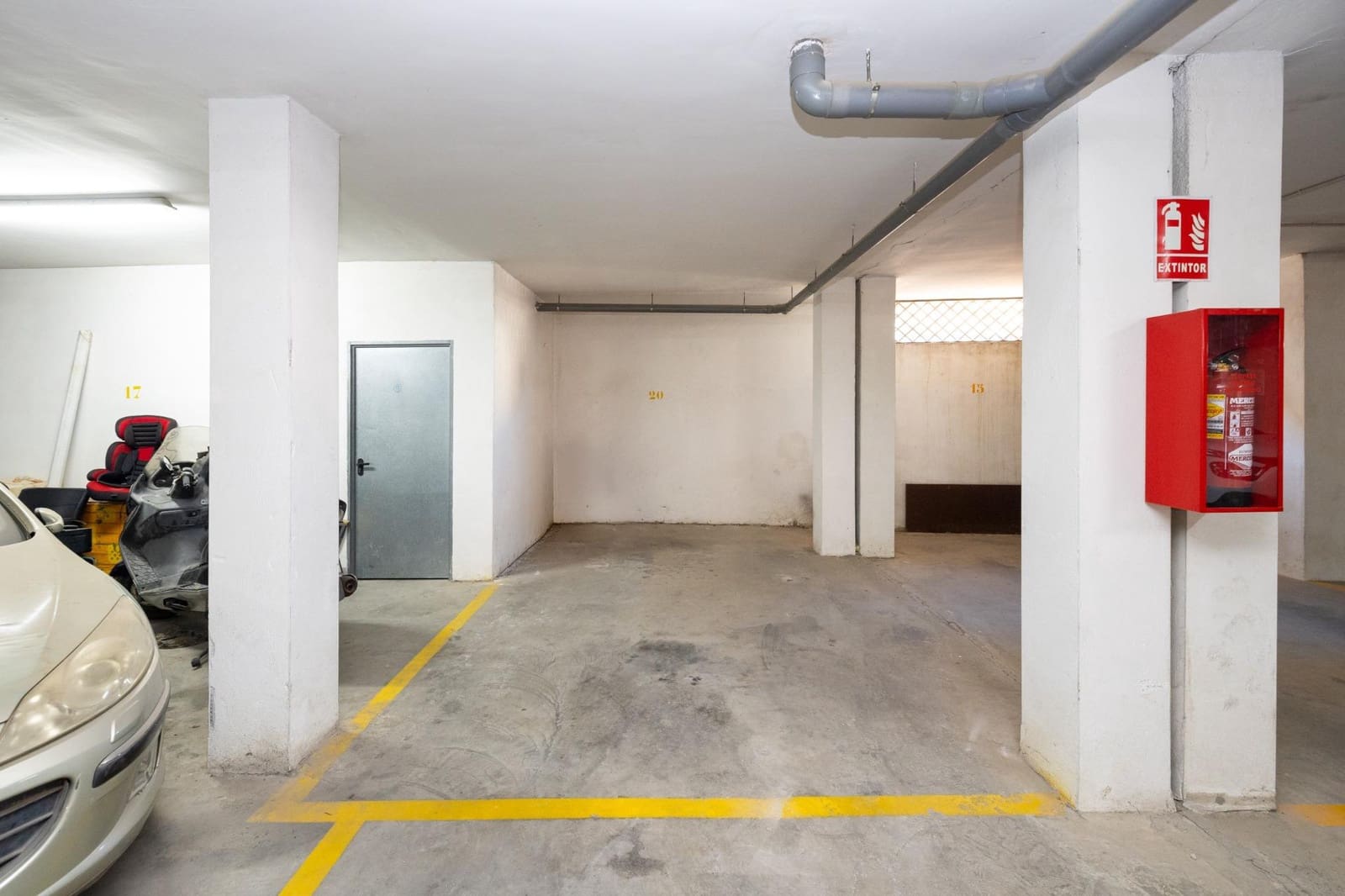 Piso de 2 habitaciones en Las Gabias en venta con garaje - 130.000 € (Ref: 9670603)