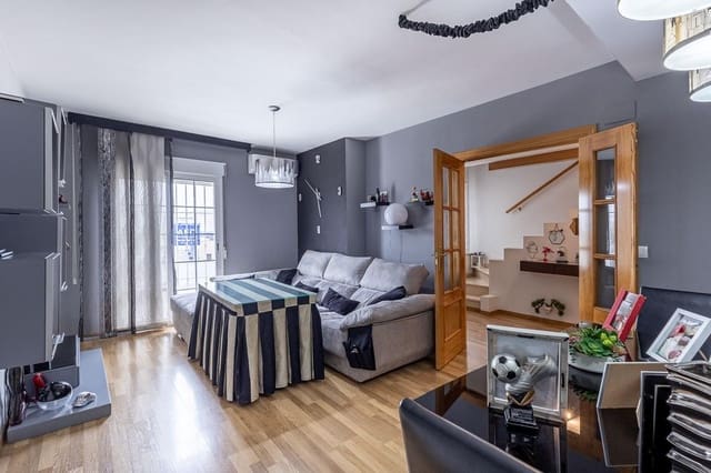 4 bedroom Terraced Villa for sale in Belicena, Vegas del Genil with garage - € 239,900 (Ref: 9686379)