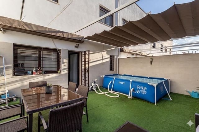 4 soverom Villa til salgs i Maracena med garasje - € 439 000 (Ref: 9690568)