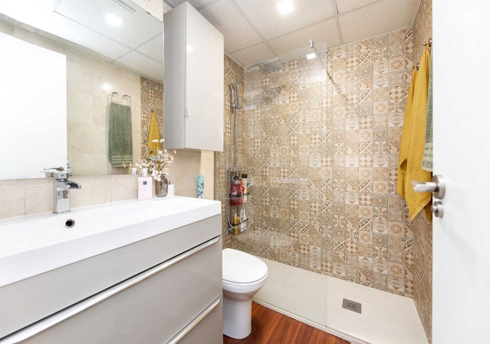 3 bedroom Apartment for sale in Albolote with garage - € 265,000 (Ref: 9695292)