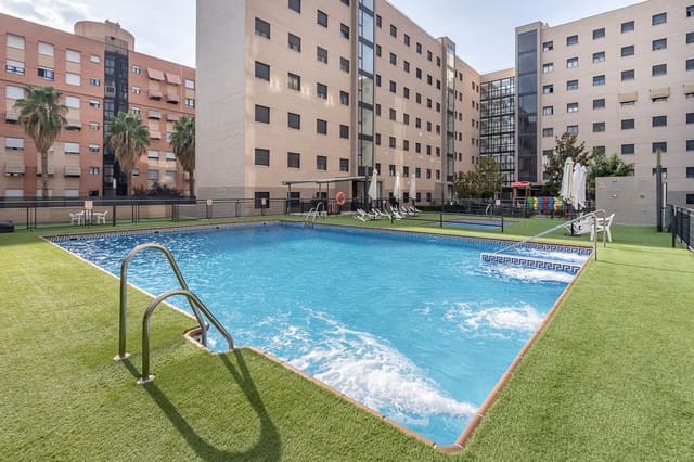 2 soveværelse Lejlighed til salg i Cerrillo de Maracena - Periodistas, Granada by med swimmingpool garage - € 299.000 (Ref: 9695293)
