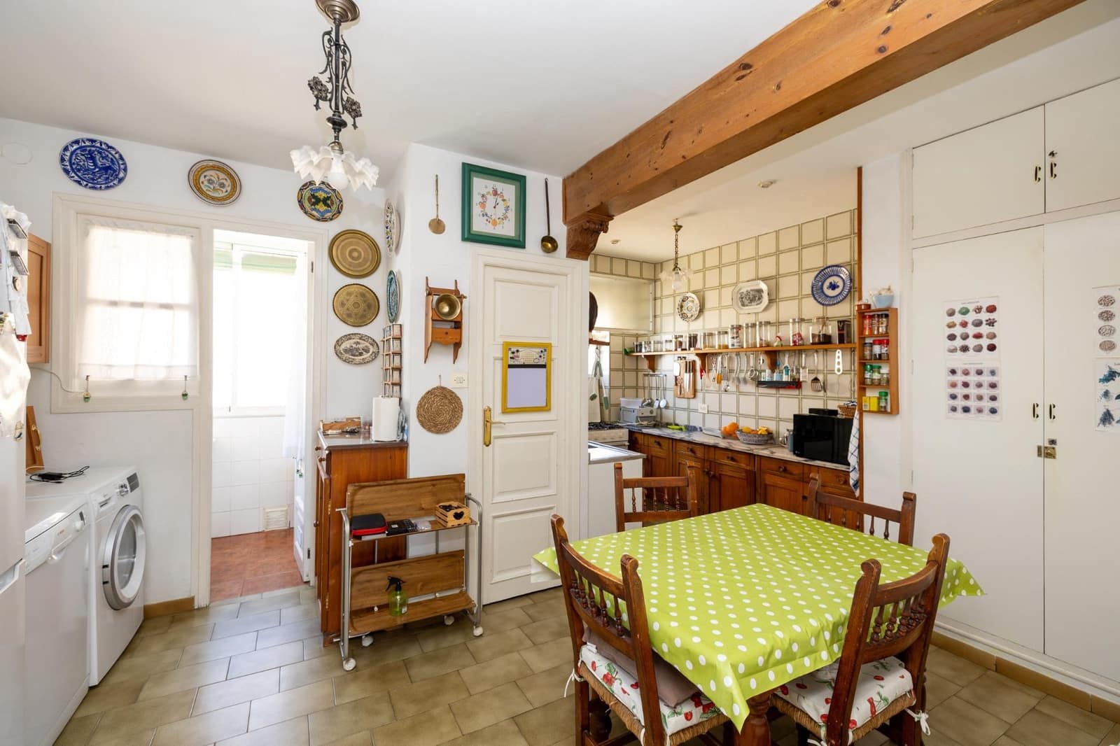 5 slaapkamer Flat te koop in Granada stad - € 495.000 (Ref: 9711930)