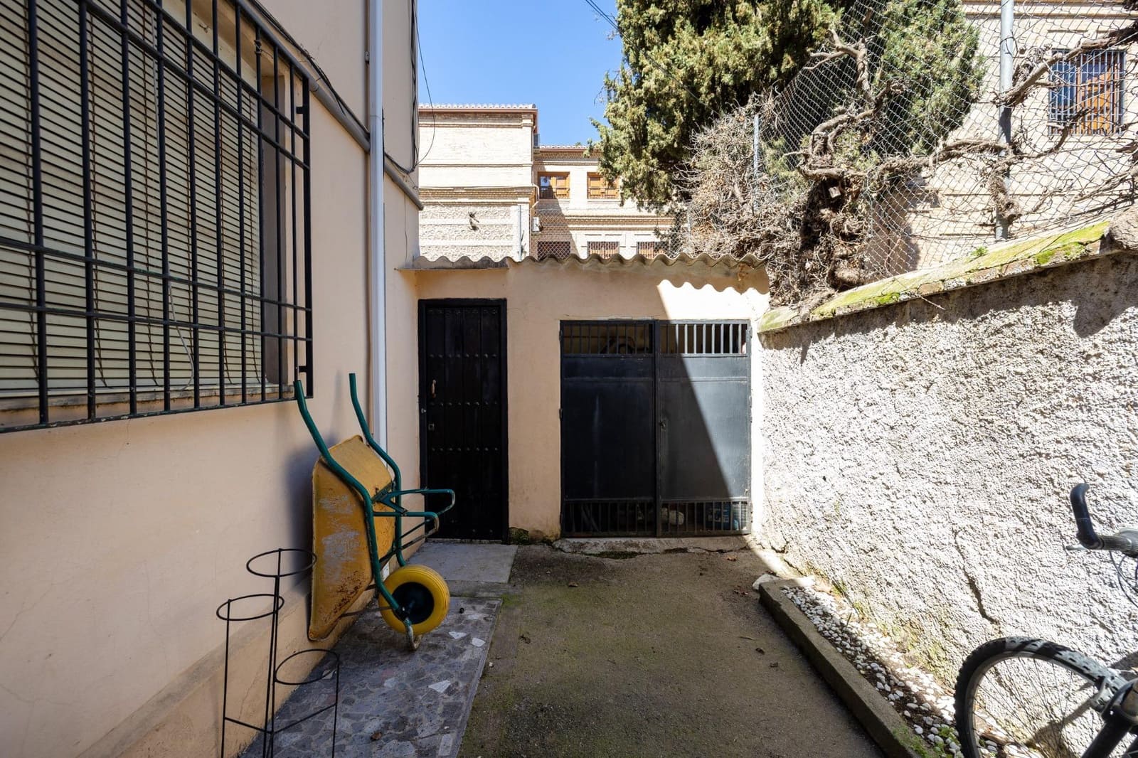5 slaapkamer Flat te koop in Granada stad - € 495.000 (Ref: 9711930)