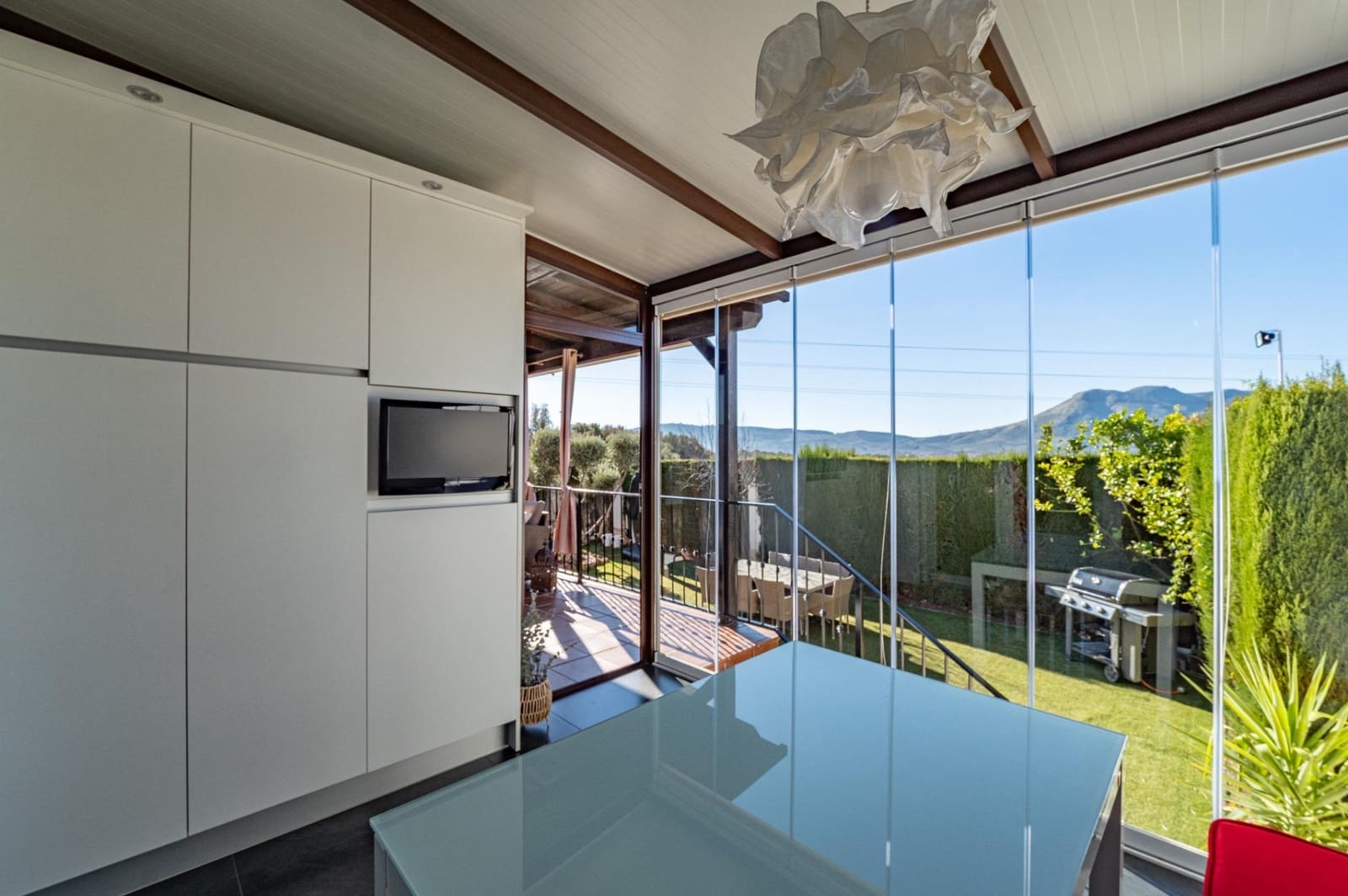 5 bedroom Semi-detached Villa for sale in Atarfe with garage - € 338,900 (Ref: 9711937)