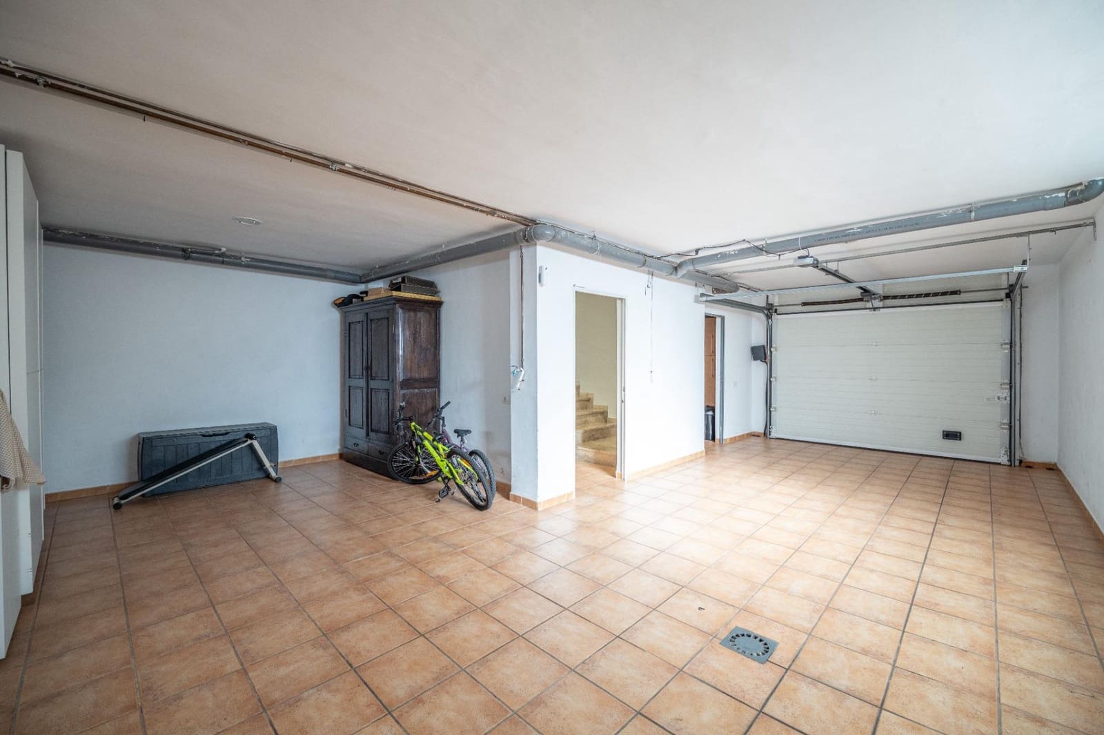 5 bedroom Semi-detached Villa for sale in Atarfe with garage - € 338,900 (Ref: 9711937)