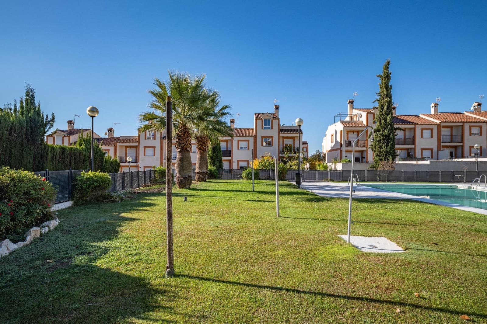 5 bedroom Semi-detached Villa for sale in Atarfe with garage - € 338,900 (Ref: 9711937)