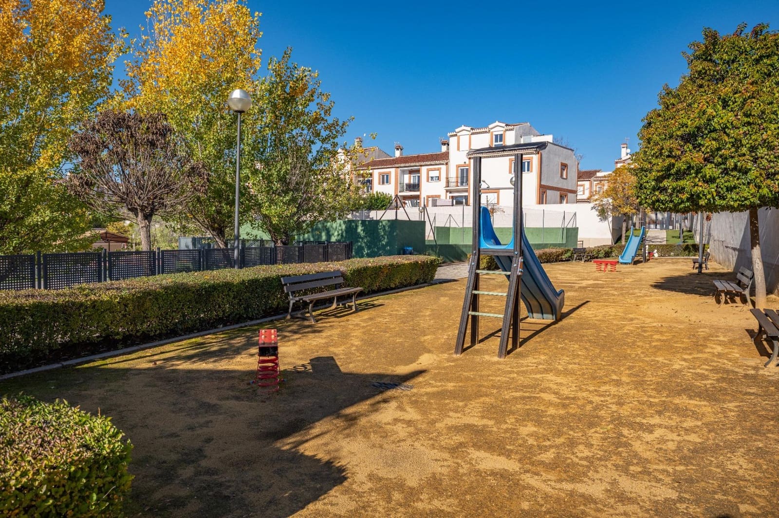 5 bedroom Semi-detached Villa for sale in Atarfe with garage - € 338,900 (Ref: 9711937)