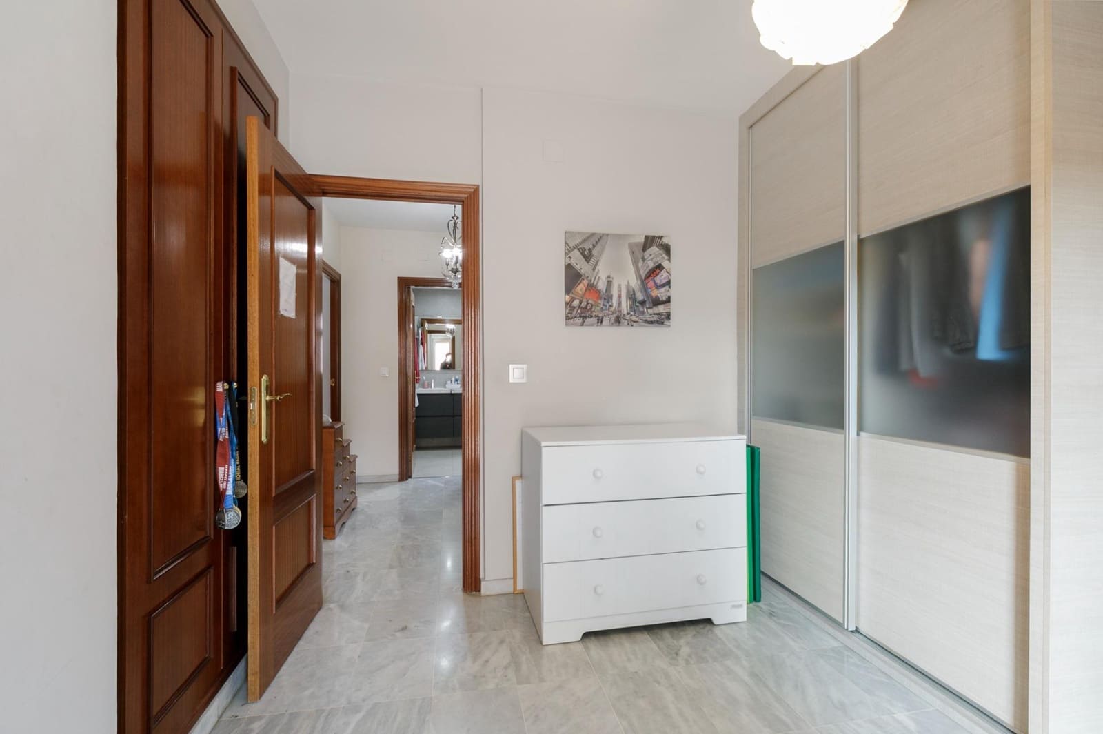 5 chambre Villa/Maison Mitoyenne à vendre à Grenade ville avec garage - 365 000 € (Ref: 9714893)