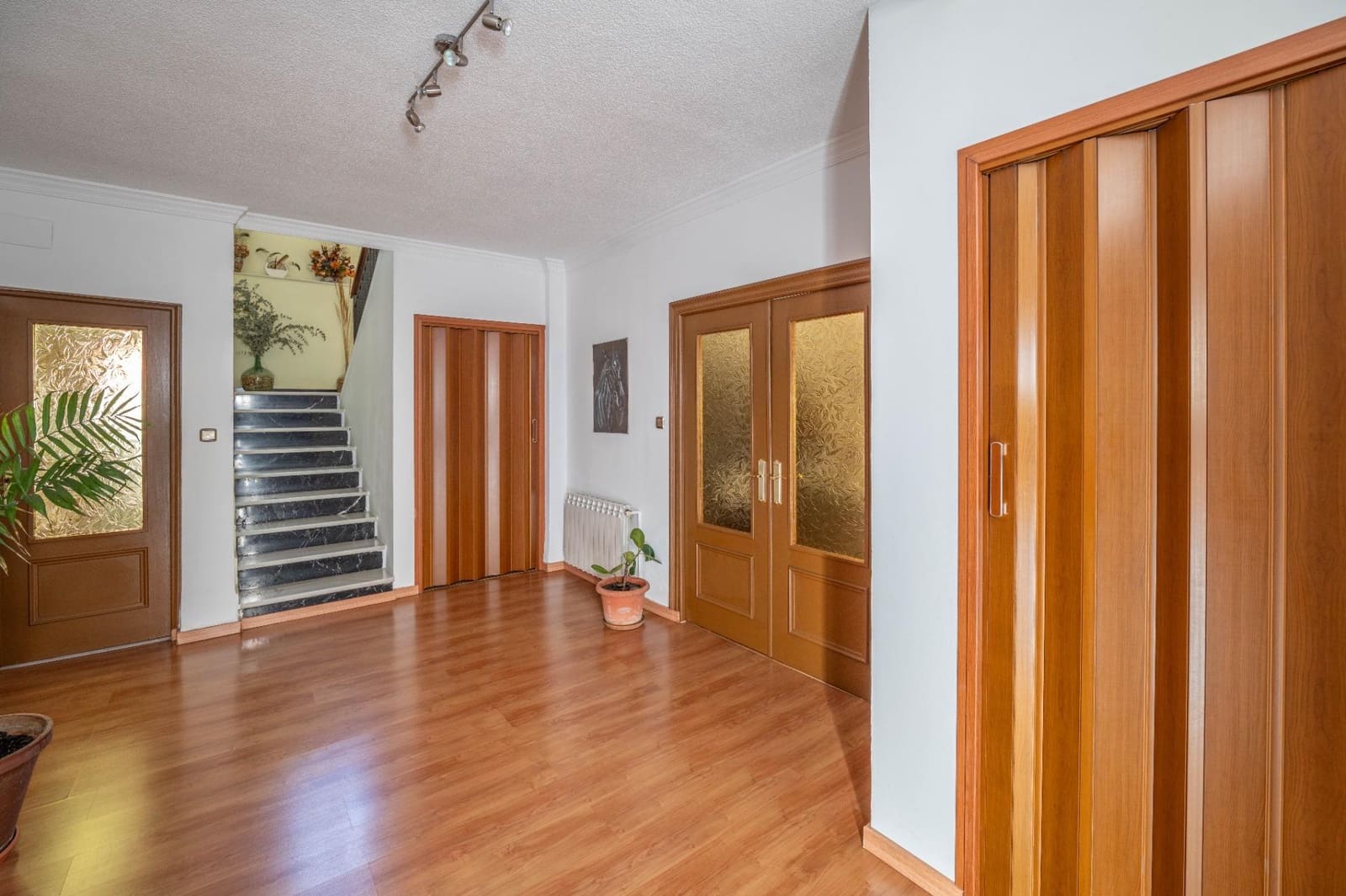 5 quarto Moradia para venda em Armilla com garagem - 329 900 € (Ref: 9714896)