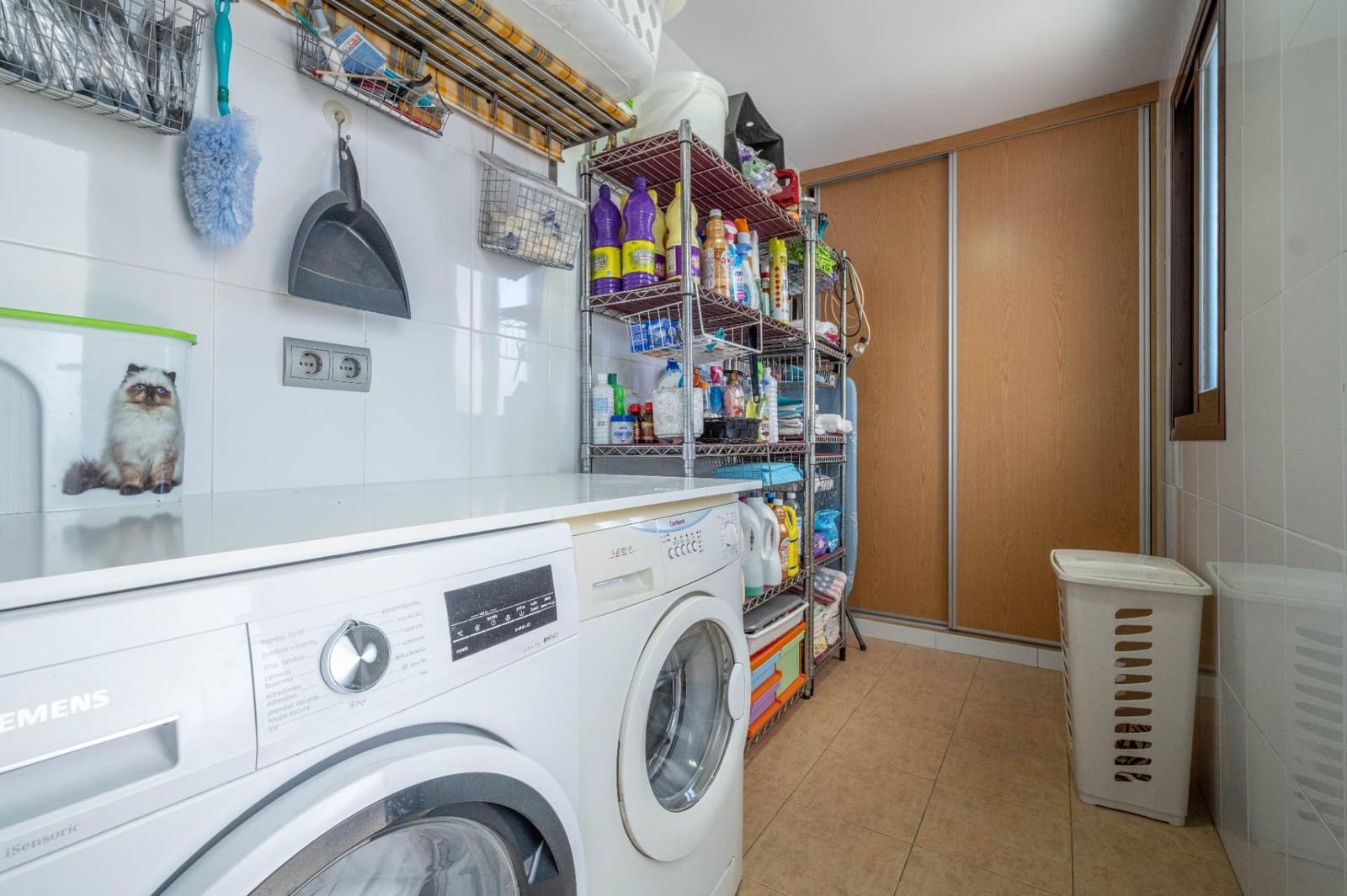 3 slaapkamer Villa te koop in Albolote met zwembad garage - € 455.000 (Ref: 9714897)