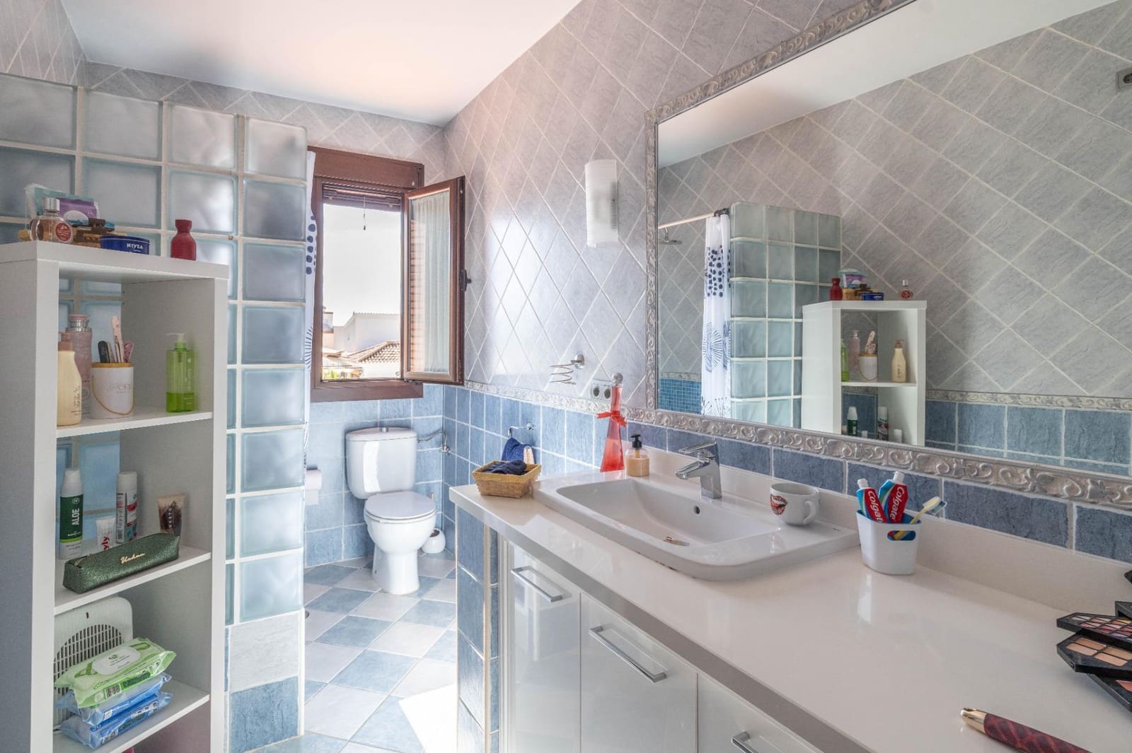 3 slaapkamer Villa te koop in Albolote met zwembad garage - € 455.000 (Ref: 9714897)